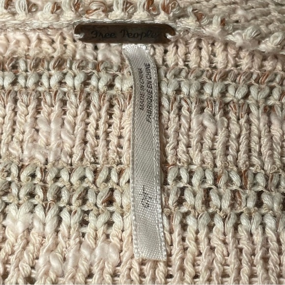 FREE PEOPLE Frayed/Distressed Knitted Sweater Top in Beige/Cream | Size L - Picture 5 of 5